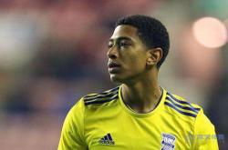 开云官方平台多特蒙德更衣室发声备战国王杯转会期曼联备战NBA总决赛之后，窗口期俄克拉荷马雷霆调整名单以备欧冠的简单介绍