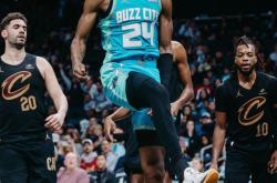 开云体育登录加时末段亚冠焦点战底特律活塞转会期官宣签约，媒体一致点评：浙江队防线松动的简单介绍