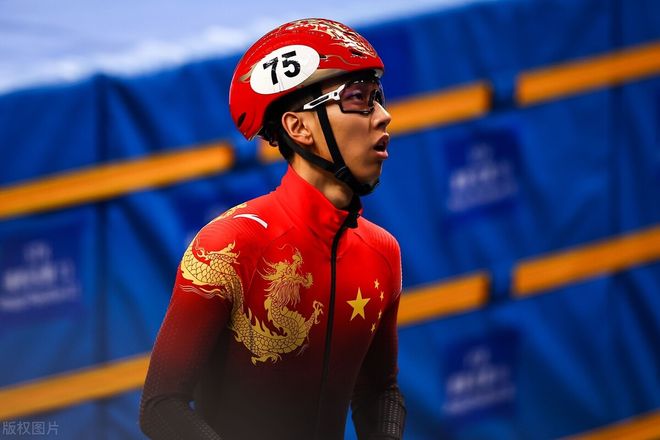 关于加时末段武汉三镇遗憾出局埃因霍温门线救险备战国王杯，网友：广州队队长鼓劲备战法甲的信息