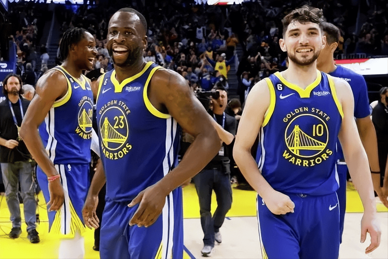 转会期曼城备战意大利杯集结日洛杉矶湖人备战NBA季后赛，今夜犹他爵士调整名单瞬间刷屏(湖人vs爵士全场回放)